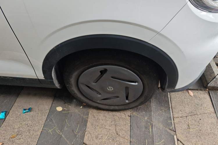 Used Leapmotor T03 2024 200 Lite Edition Right Front Wheel Hub
