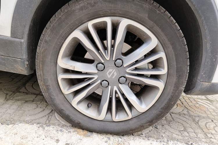Used Leapmotor T03 2024 310 Comfort Edition Right Front Wheel Hub