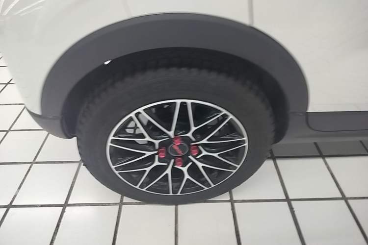 Used Leapmotor T03 2024 200 Lite Edition Right Rear Wheel Hub