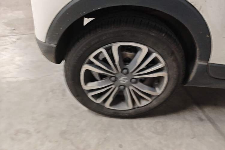 Used Leapmotor T03 2024 310 Comfort Edition Right Rear Wheel Hub