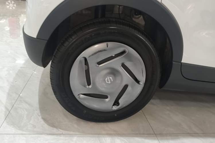 Used Leapmotor T03 2024 200 Lite Edition Right Rear Wheel Hub