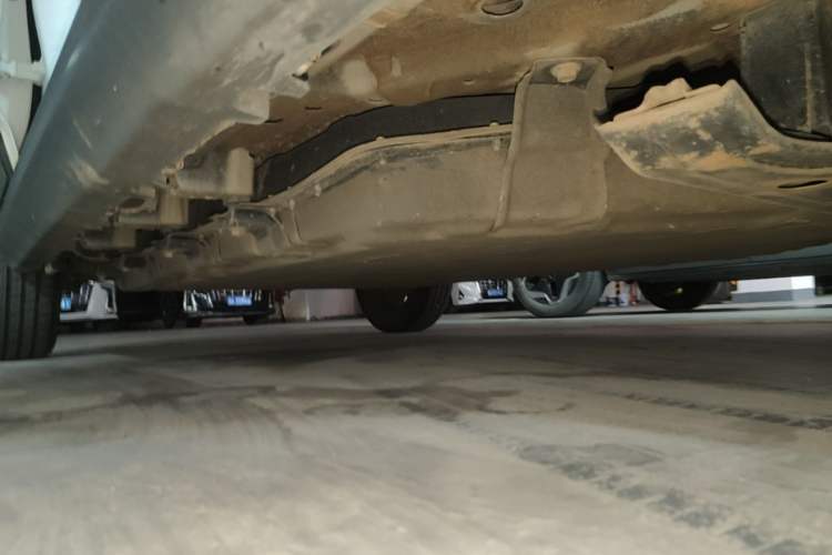 Used Leapmotor T03 2024 310 Comfort Edition Right Side Sill