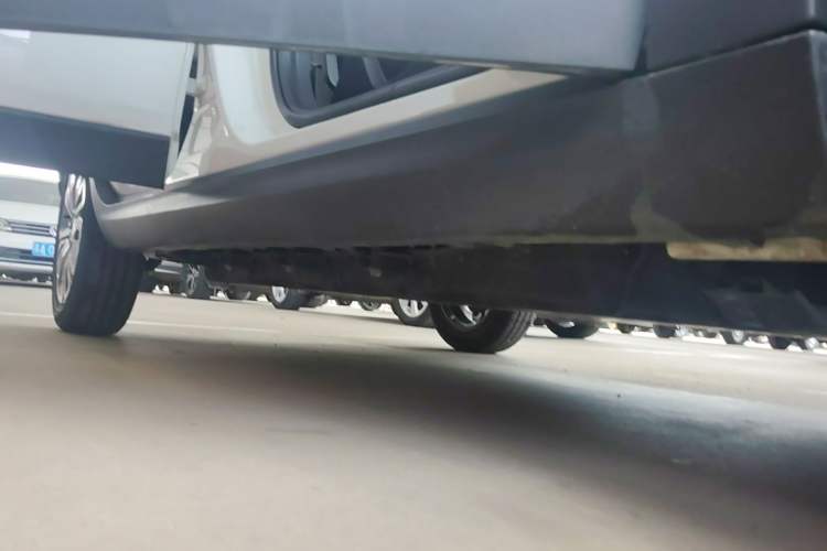 Used Leapmotor T03 2024 310 Comfort Edition Right Side Sill