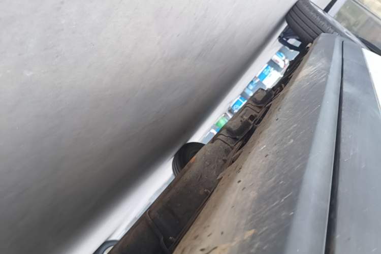 Used Leapmotor T03 2024 200 Lite Edition Right Side Sill