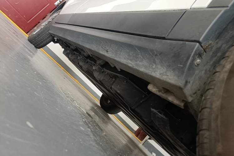 Used Leapmotor T03 2024 403 Comfort Edition Right Side Sill