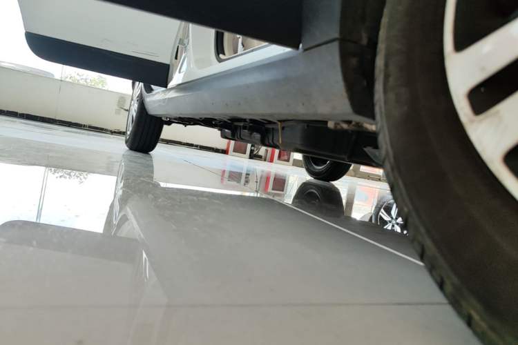Used Leapmotor T03 2024 200 Lite Edition Right Side Sill