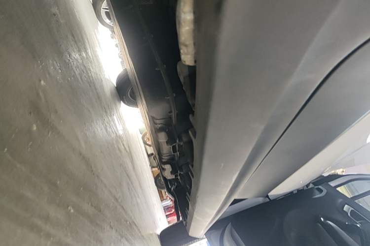 Used Leapmotor T03 2024 200 Lite Edition Right Side Sill