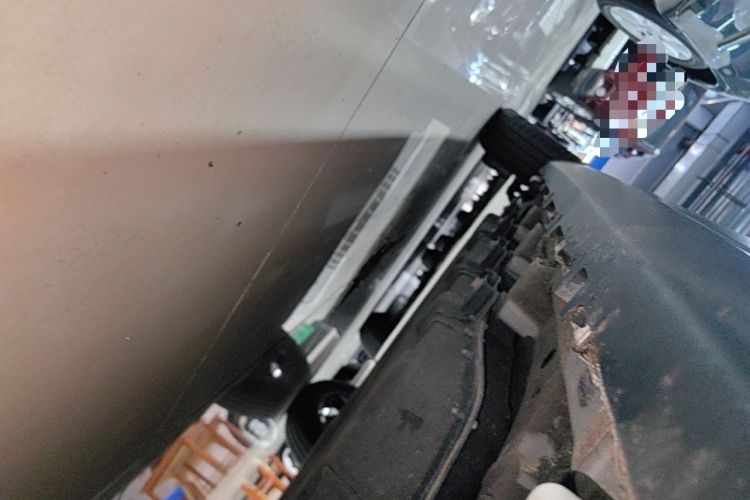 Used Leapmotor T03 2024 310 Comfort Edition Right Side Sill