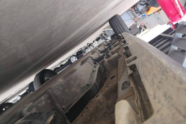 Used Leapmotor T03 2024 310 Comfort Edition Right Side Sill