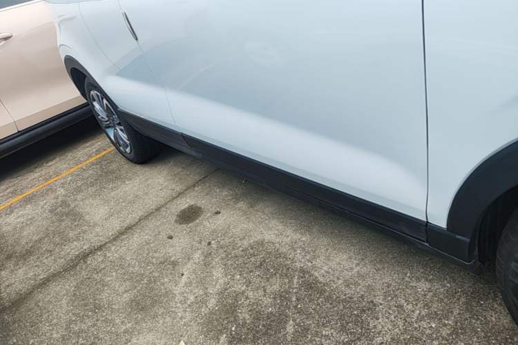 Used Leapmotor T03 2024 403 Comfort Edition Right Side Sill