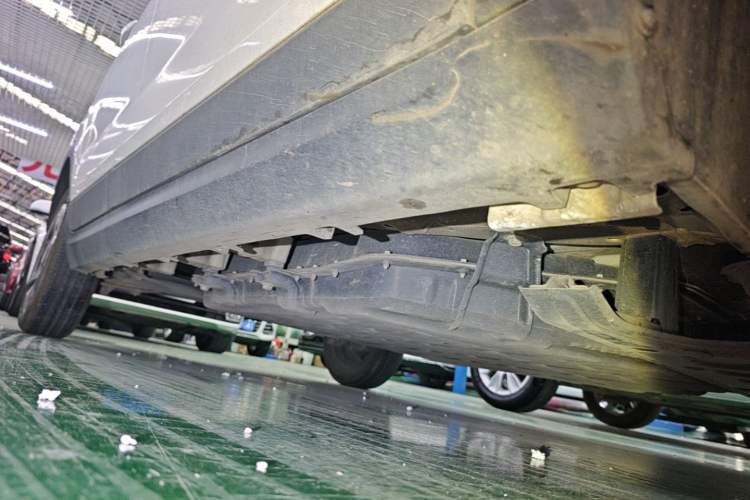 Used Leapmotor T03 2024 200 Lite Edition Right Side Sill