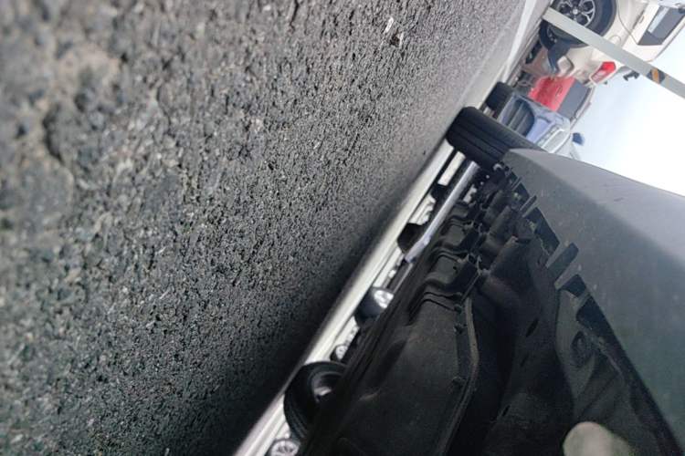 Used Leapmotor T03 2024 403 Comfort Edition Right Side Sill
