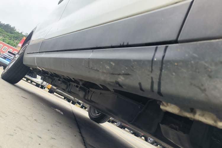 Used Leapmotor T03 2024 310 Comfort Edition Right Side Sill