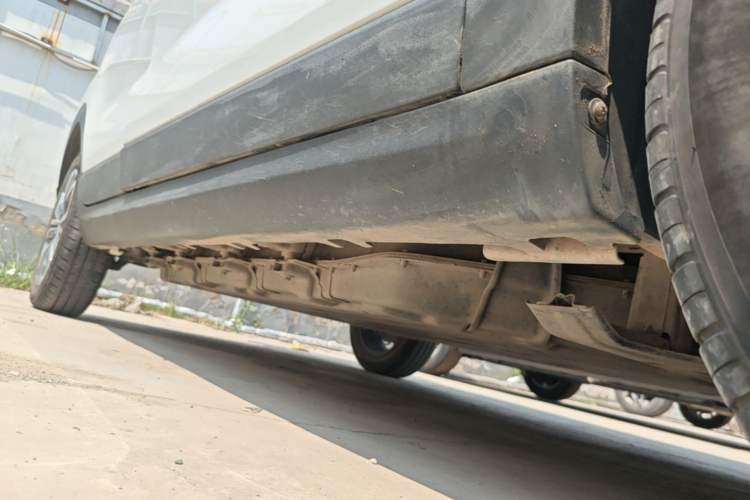 Used Leapmotor T03 2024 310 Comfort Edition Right Side Sill