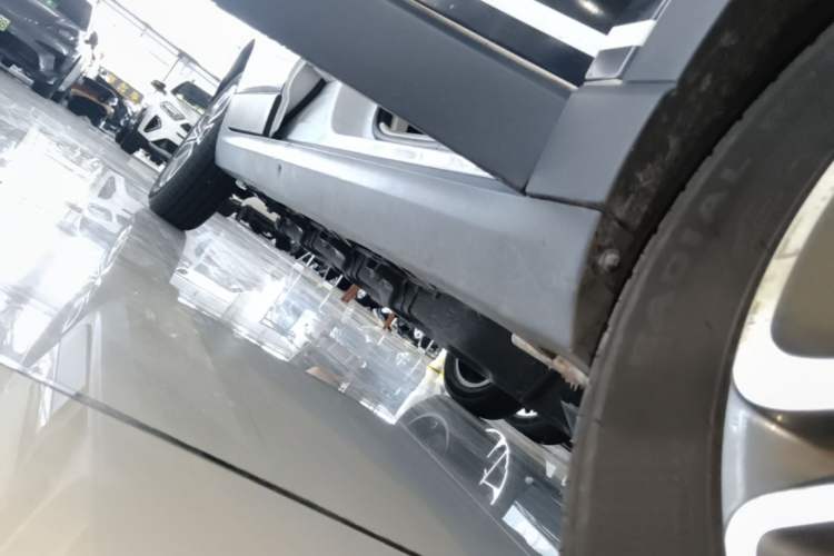 Used Leapmotor T03 2024 403 Comfort Edition Right Side Sill
