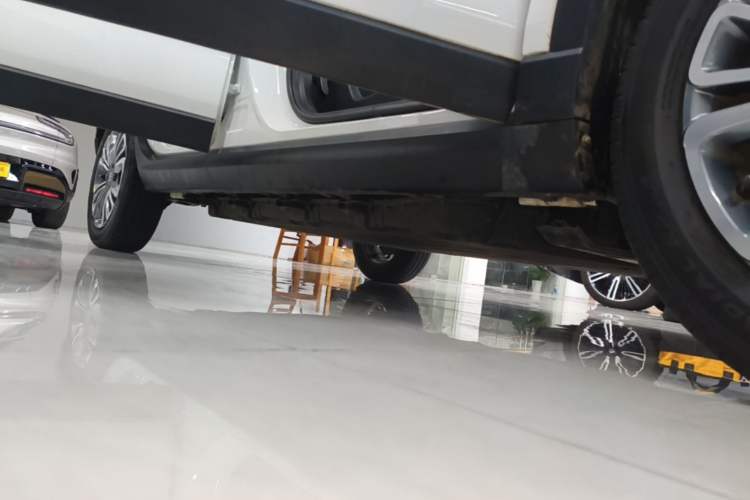 Used Leapmotor T03 2024 310 Comfort Edition Right Side Sill
