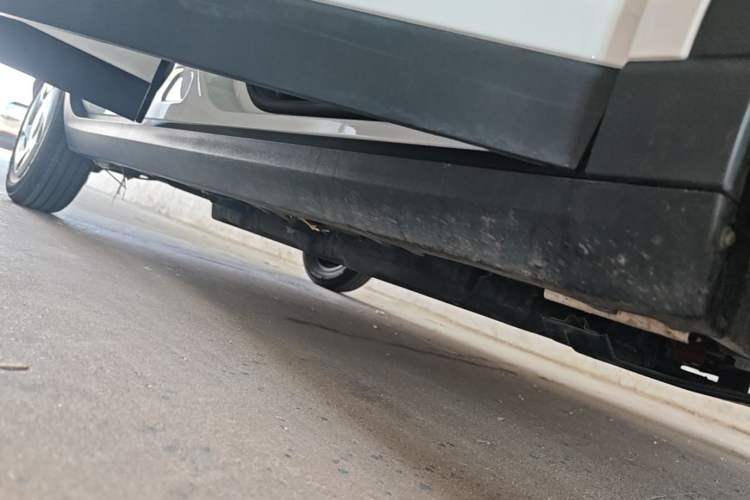 Used Leapmotor T03 2024 200 Lite Edition Right Side Sill