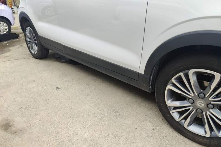 Used Leapmotor T03 2024 310 Comfort Edition Right Side Sill