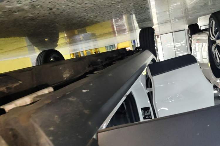 Used Leapmotor T03 2024 403 Comfort Edition Right Side Sill