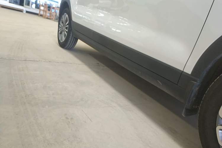 Used Leapmotor T03 2024 310 Comfort Edition Right Side Sill