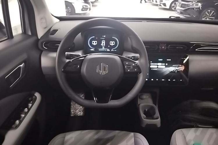 Used Leapmotor T03 2024 200 Lite Edition Steering Wheel