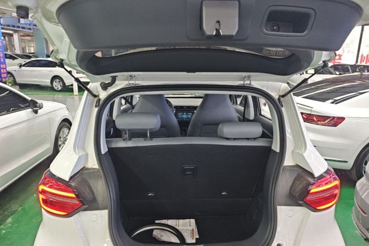 Used Leapmotor T03 2024 200 Lite Edition Trunk