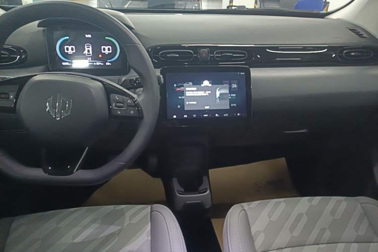 Used Leapmotor T03 2025 403 Comfort Edition Audio And AC Panel
