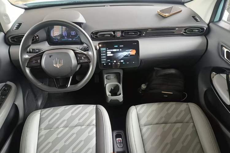Used Leapmotor T03 2025 403 Comfort Edition Center Console