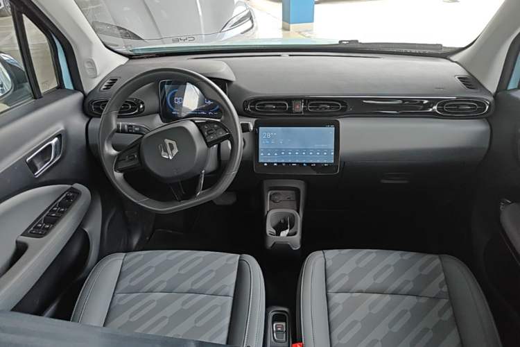 Used Leapmotor T03 2025 403 Comfort Edition Center Console