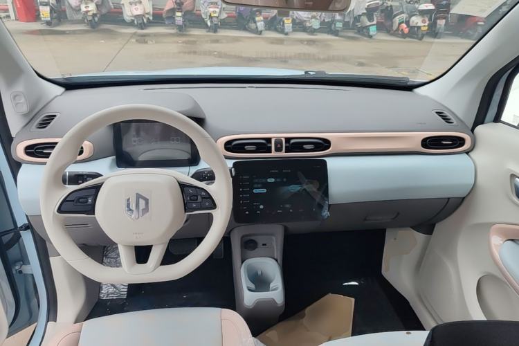 Used Leapmotor T03 2025 310 Comfort Edition Center Console