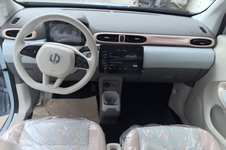 Used Leapmotor T03 2025 310 Comfort Edition Center Console
