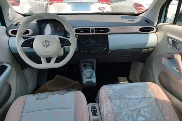 Used Leapmotor T03 2025 310 Comfort Edition Center Console