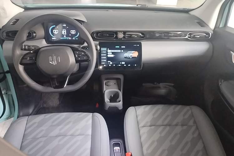 Used Leapmotor T03 2025 403 Comfort Edition Center Console