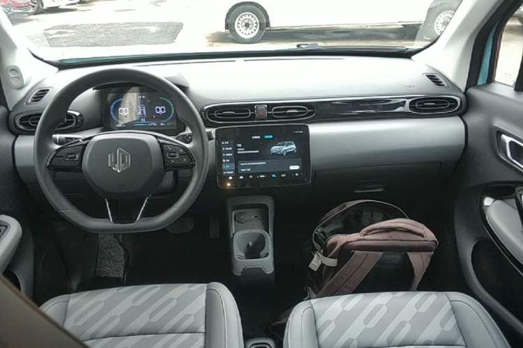 Used Leapmotor T03 2025 403 Comfort Edition Center Console