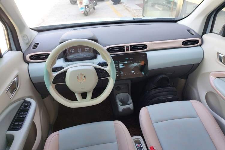 Used Leapmotor T03 2025 310 Comfort Edition Center Console
