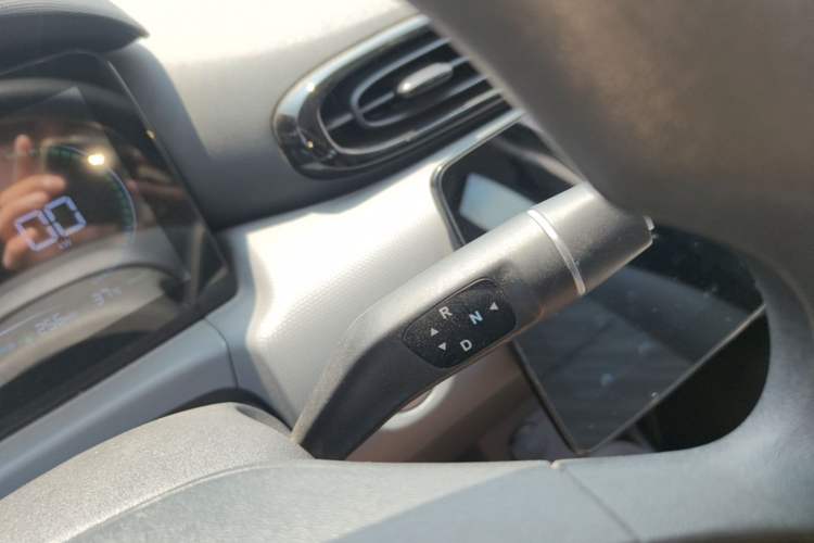 Used Leapmotor T03 2025 403 Comfort Edition Gear Lever