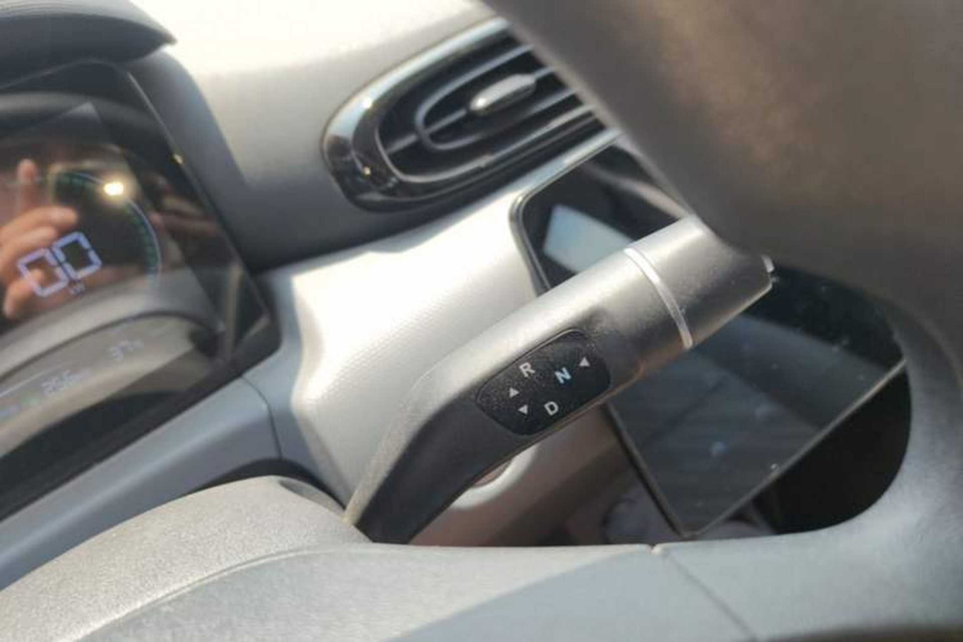 Used Leapmotor T03 2025 403 Comfort Edition Gear Lever