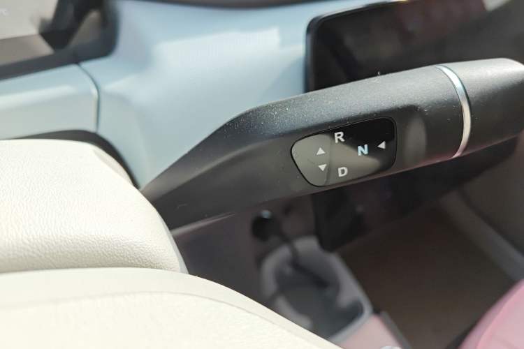 Used Leapmotor T03 2025 310 Comfort Edition Gear Lever