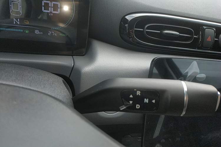 Used Leapmotor T03 2025 310 Comfort Edition Gear Lever