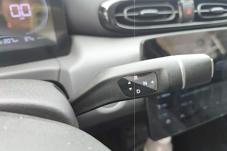 Used Leapmotor T03 2025 403 Comfort Edition Gear Lever