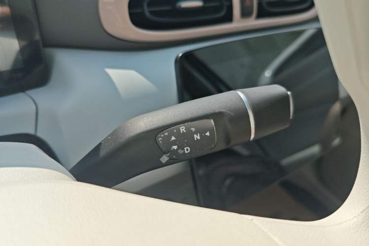 Used Leapmotor T03 2025 310 Comfort Edition Gear Lever