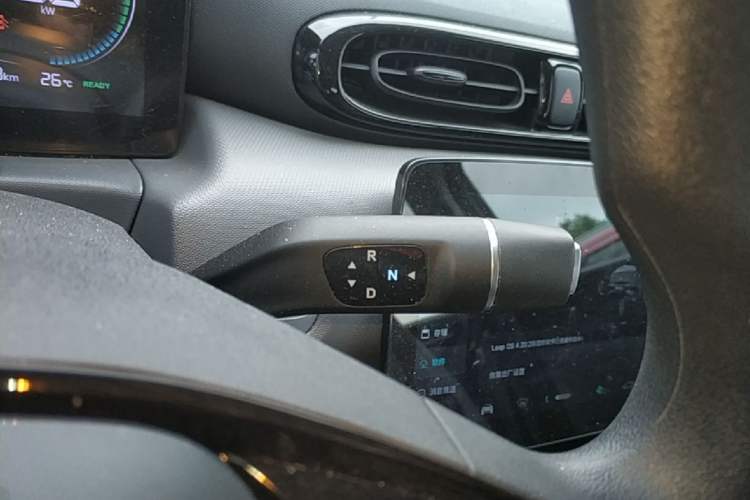 Used Leapmotor T03 2025 403 Comfort Edition Gear Lever