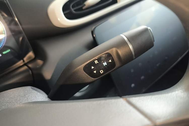 Used Leapmotor T03 2025 310 Comfort Edition Gear Lever