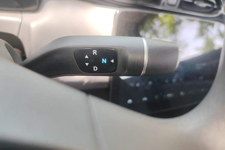 Used Leapmotor T03 2025 403 Comfort Edition Gear Lever