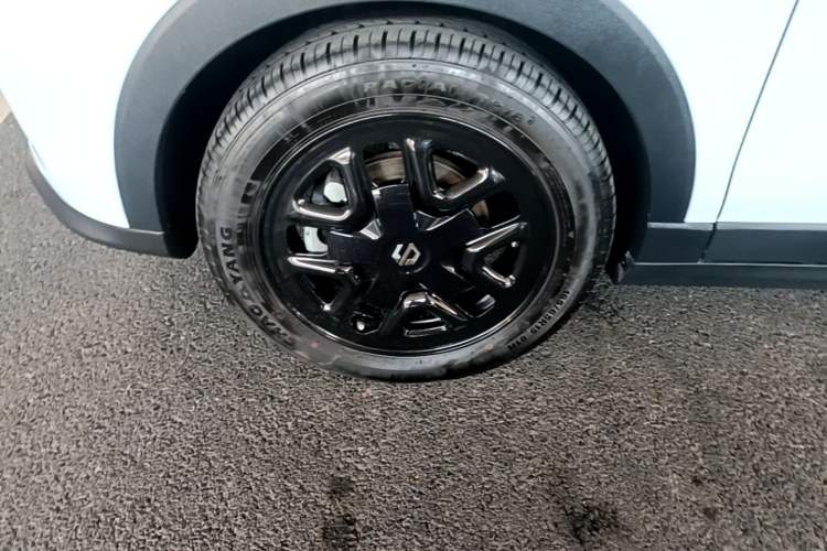 Used Leapmotor T03 2025 310 Comfort Edition Left Front Wheel Hub