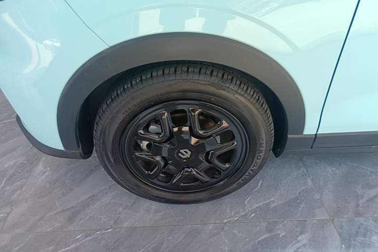 Used Leapmotor T03 2025 310 Comfort Edition Left Front Wheel Hub