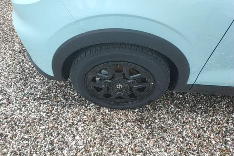 Used Leapmotor T03 2025 310 Comfort Edition Left Front Wheel Hub