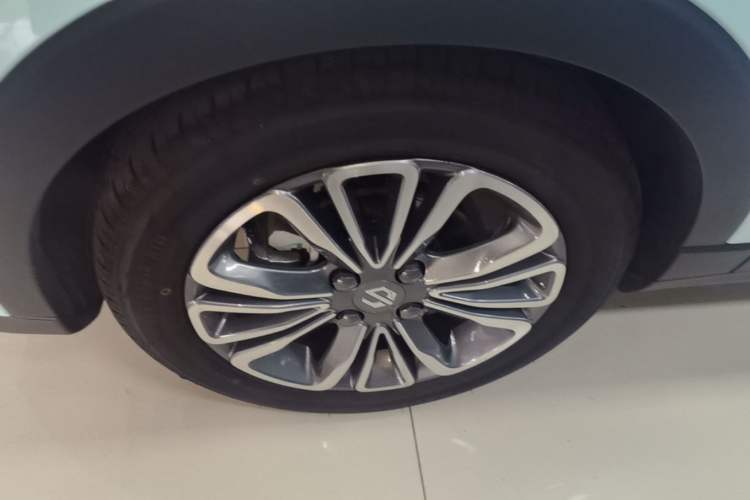 Used Leapmotor T03 2025 403 Comfort Edition Left Front Wheel Hub