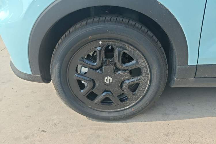 Used Leapmotor T03 2025 310 Comfort Edition Left Front Wheel Hub