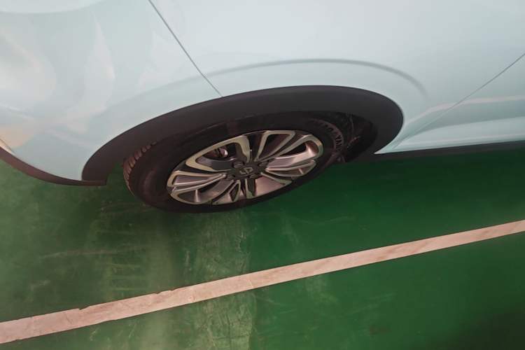 Used Leapmotor T03 2025 403 Comfort Edition Left Front Wheel Hub